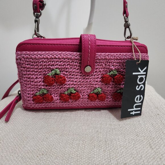 The Sak cherry crochet - Picture 1 of 6